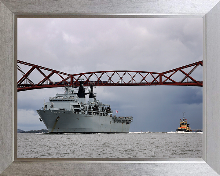 HMS Albion L14 | Photo Print | Framed Print | Albion Class | Amphibious ship | Royal Navy Hampshire Prints