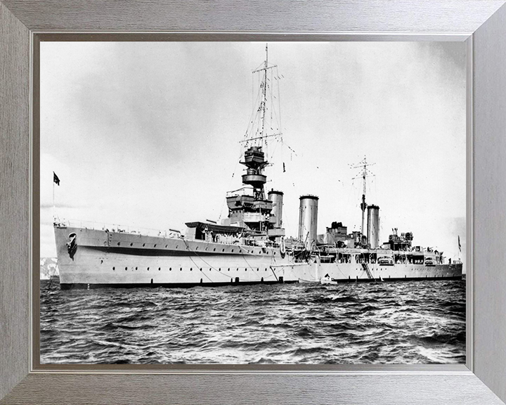 HMS Emerald D66 | Photo Print | Framed Print | Emerald Class | Light Cruiser | Royal Navy Hampshire Prints