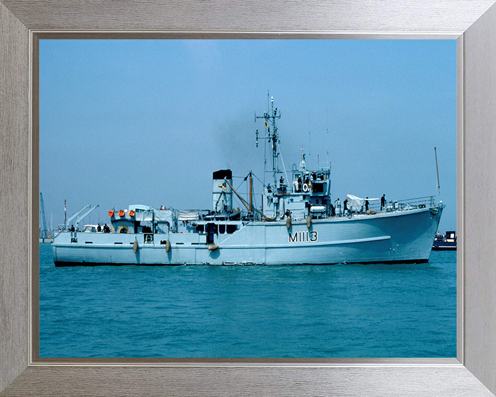 HMS Brereton M1113 Royal Navy Ton class minesweeper Photo Print or Framed Print - Hampshire Prints