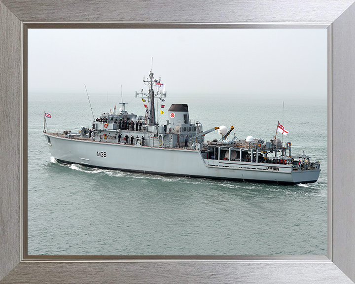 HMS Atherstone M38 Royal Navy Hunt class mine countermeasures vessel Photo Print or Framed Print - Hampshire Prints