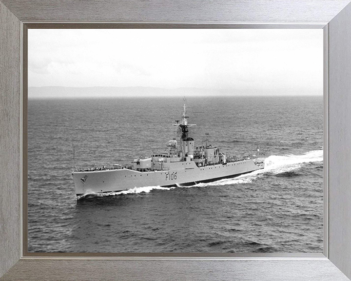 HMS Brighton F106 Royal Navy Rothesay Class Frigate Photo Print or Framed Print - Hampshire Prints