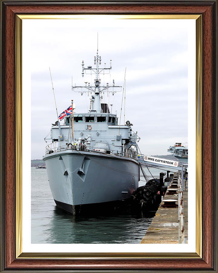 HMS Cattistock M31 | Photo Print | Framed Print | Hunt Class | Minehunter | Royal Navy Hampshire Prints