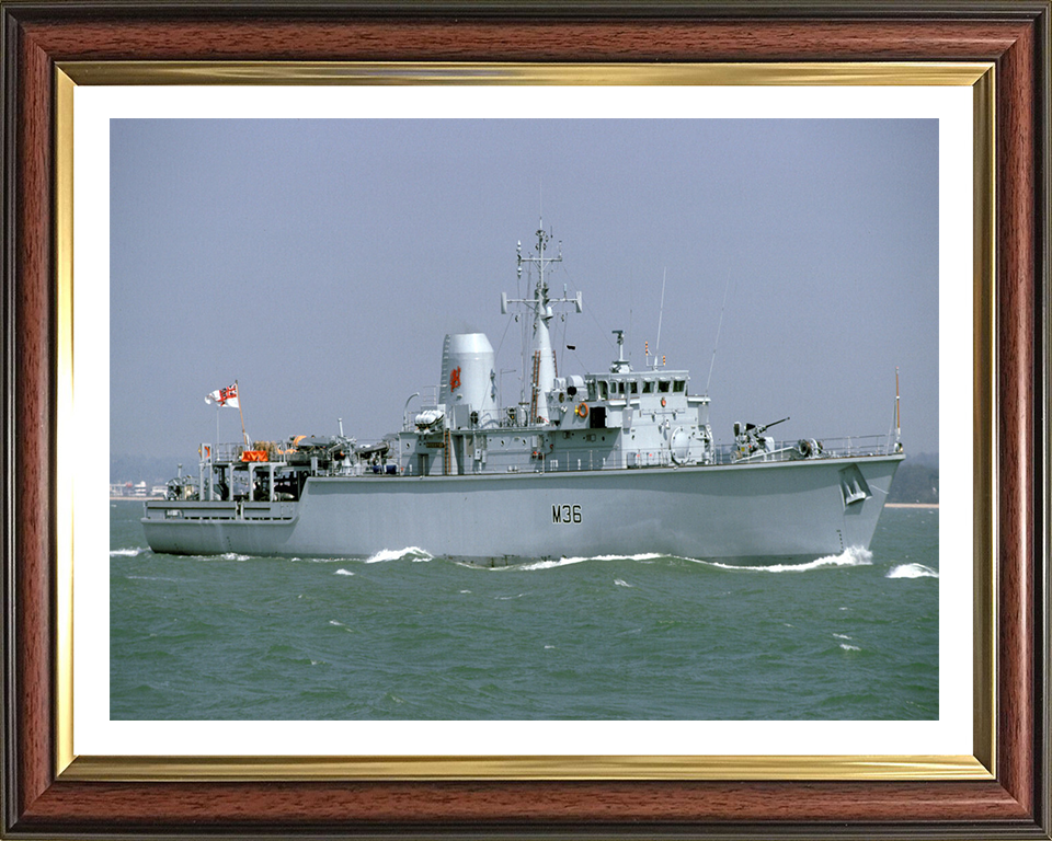 HMS Bicester M36 | Photo Print | Framed Print | Hunt Class | Mine Warfare Vessel | Royal Navy Hampshire Prints