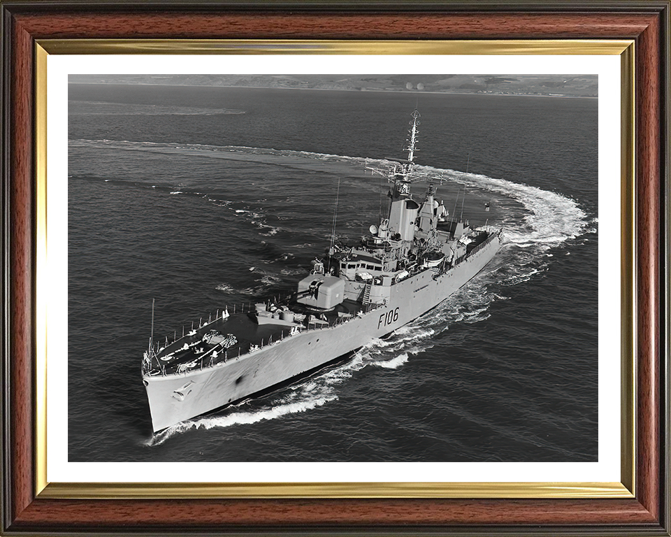 HMS Brighton F106 Royal Navy Rothesay Class Frigate Photo Print or Framed Print - Hampshire Prints