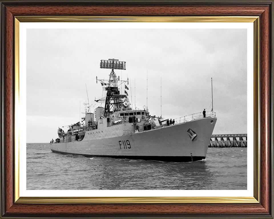 HMS Eskimo F119 Royal Navy Tribal class Frigate Photo Print or Framed Print - Hampshire Prints