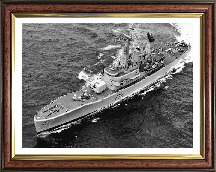 HMS Ariadne F72 | Photo Print | Framed Print | Leander Class | Frigate | Royal Navy Hampshire Prints