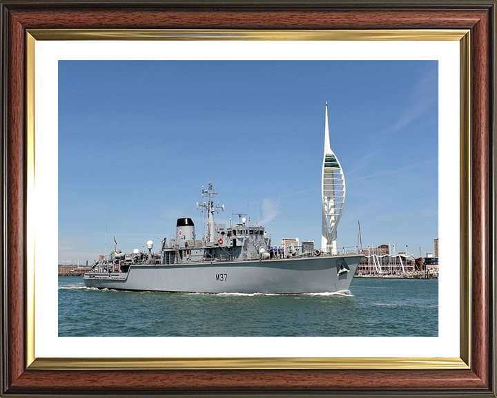 HMS Chiddingfold M37 | Photo Print | Framed Print | Hunt Class | Minehunter | Royal Navy Hampshire Prints