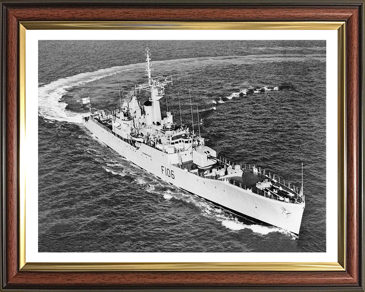 HMS Brighton F106 Royal Navy Rothesay Class Frigate Photo Print or Framed Print - Hampshire Prints