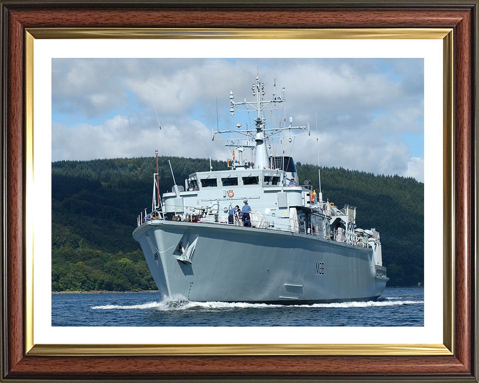 HMS Atherstone M38 Royal Navy Hunt class mine countermeasures vessel Photo Print or Framed Print - Hampshire Prints