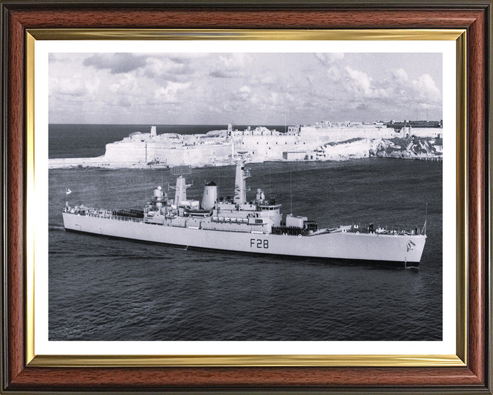 HMS Cleopatra F28 | Photo Print | Framed Print | Leander Class | Frigate | Royal Navy Hampshire Prints