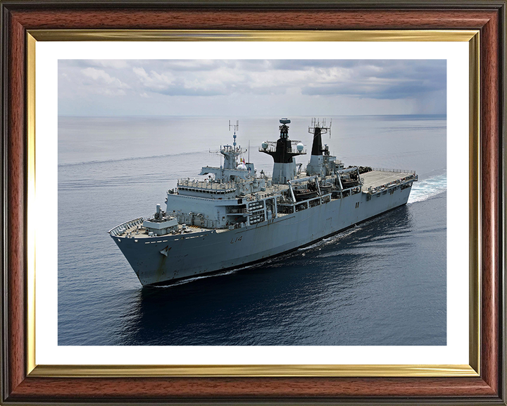 HMS Albion L14 | Photo Print | Framed Print | Albion Class | Amphibious ship | Royal Navy Hampshire Prints