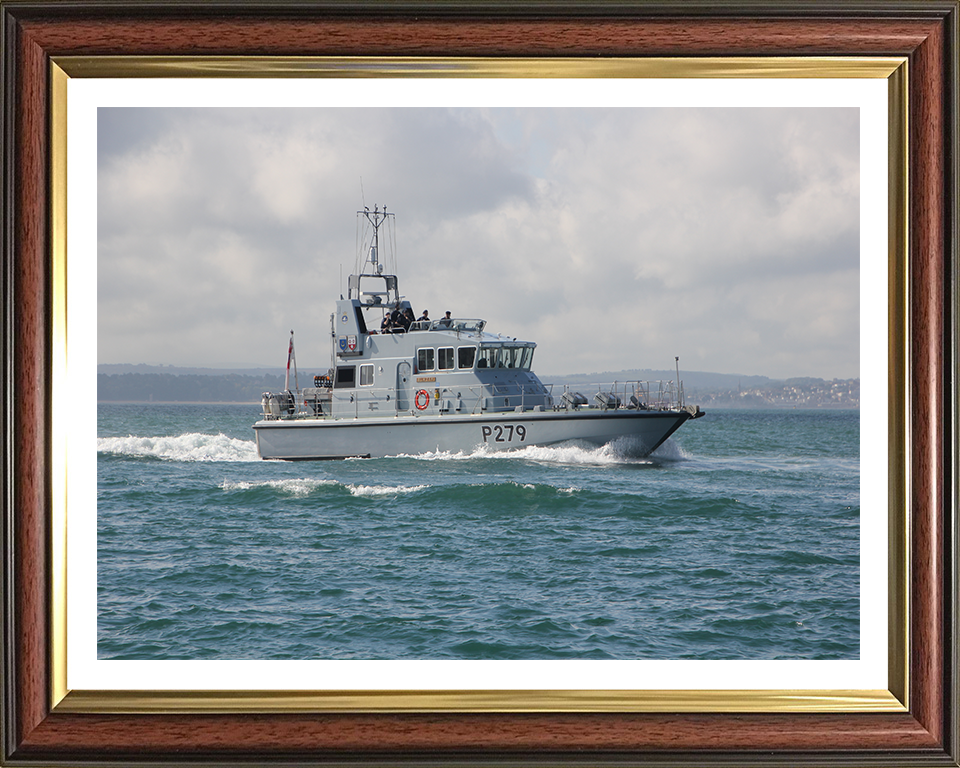 HMS Blazer P279 Royal Navy Archer class P2000 patrol vessel Photo Print or Framed Print - Hampshire Prints