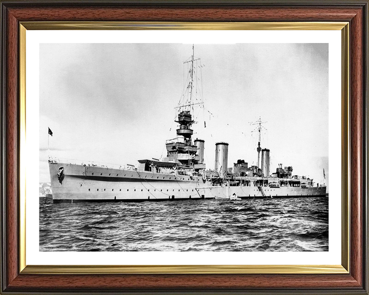 HMS Emerald D66 | Photo Print | Framed Print | Emerald Class | Light Cruiser | Royal Navy Hampshire Prints
