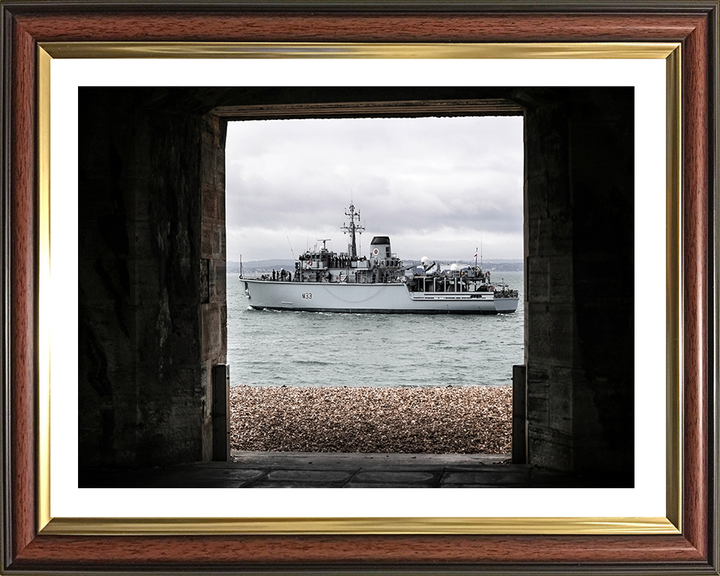 HMS Brocklesby M33 | Photo Print | Framed Print | Hunt Class | Mine Warfare Vessel | Royal Navy Hampshire Prints