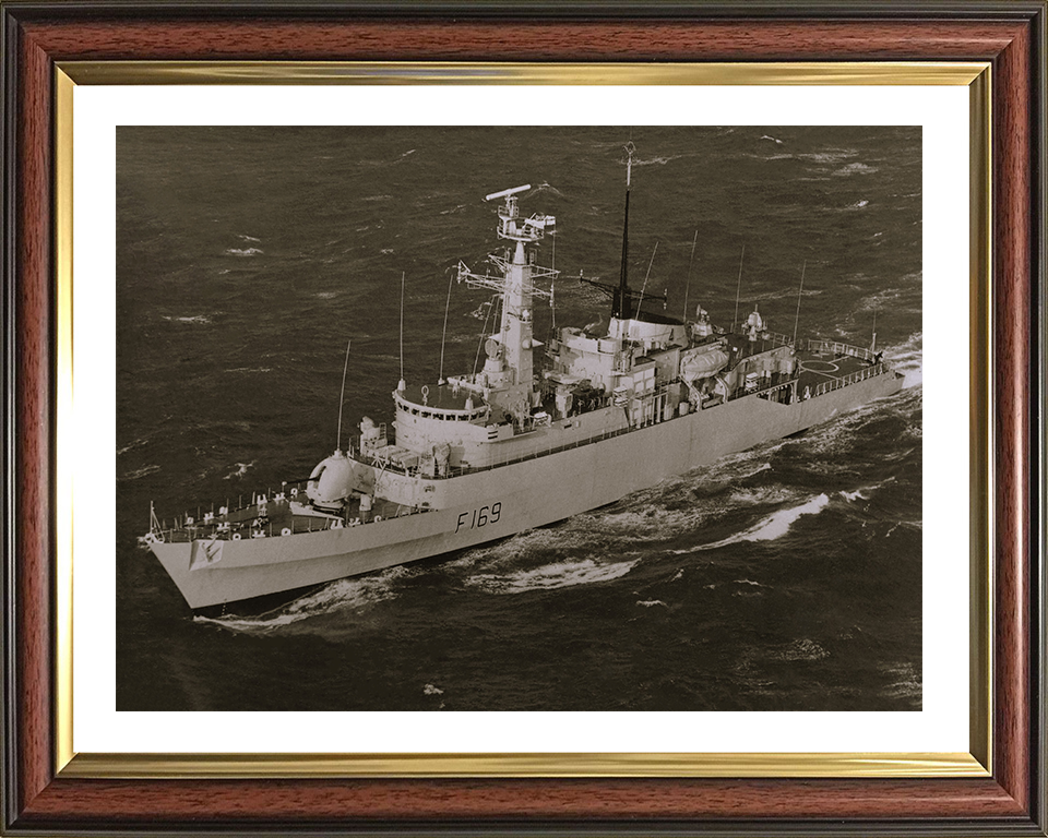 HMS Amazon F169 | Photo Print | Framed Print | Poster | Type 21 | Frigate | Royal Navy Hampshire Prints