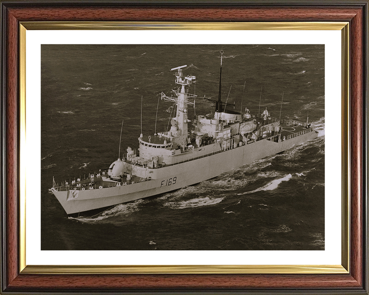 HMS Amazon F169 | Photo Print | Framed Print | Poster | Type 21 | Frigate | Royal Navy Hampshire Prints
