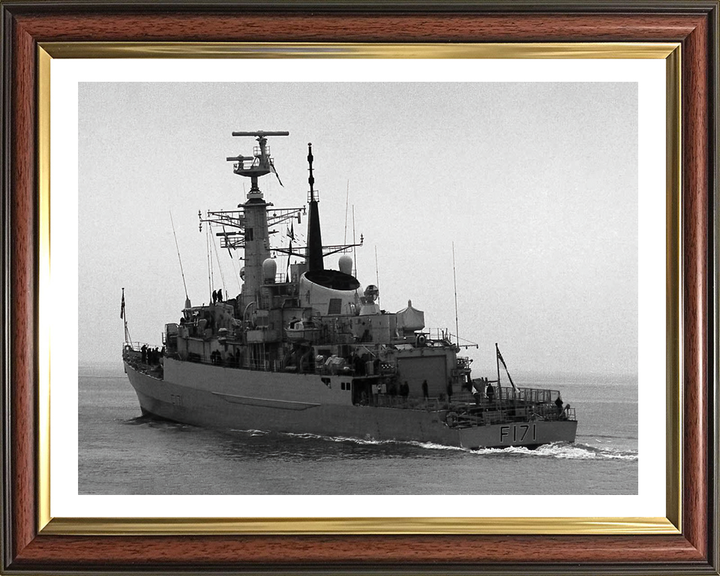 HMS Avenger F185 | Photo Print | Framed Print | Poster | Type 21 | Frigate | Royal Navy Hampshire Prints