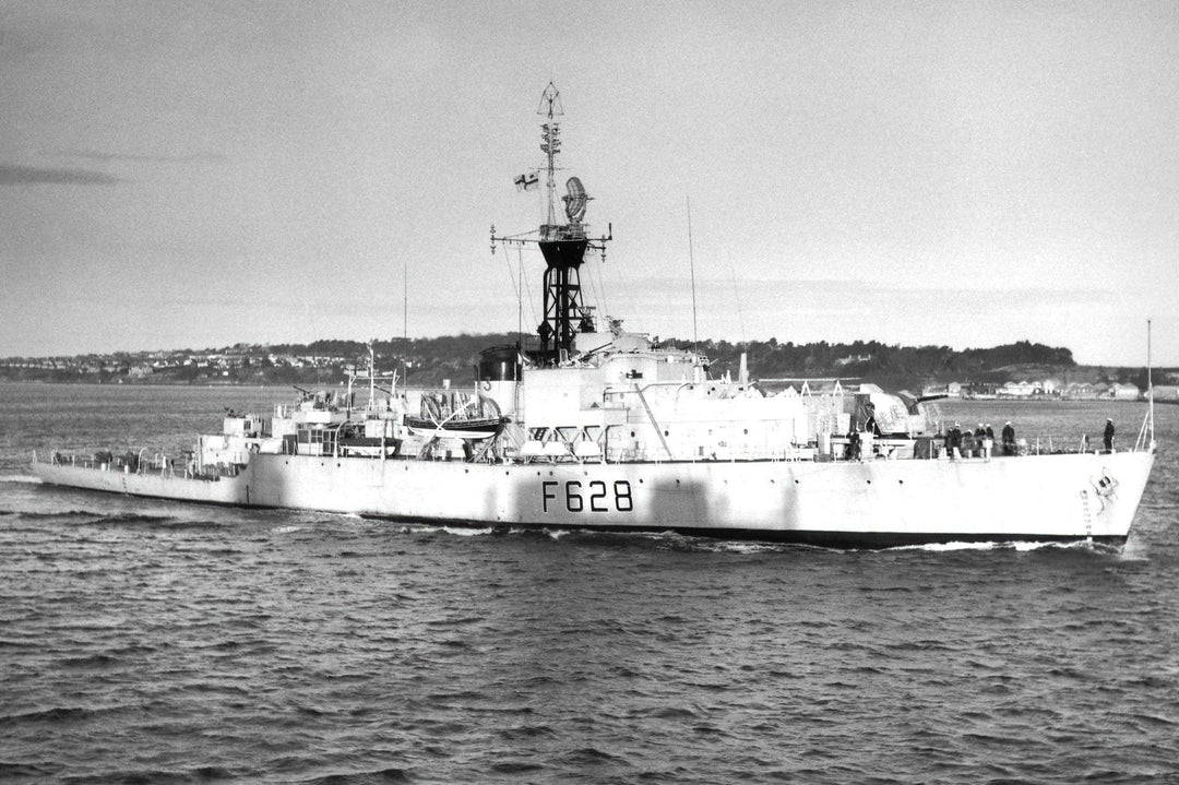 HMS Loch Killisport K628 (F628) | Photo Print | Framed Print | Loch Class | Frigate | Royal Navy Hampshire Prints