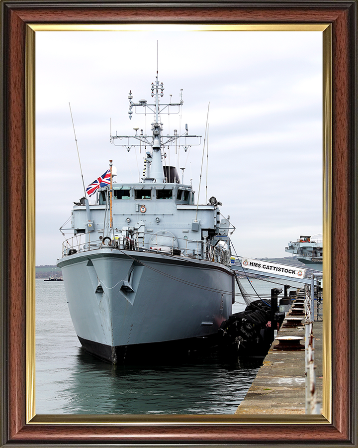 HMS Cattistock M31 | Photo Print | Framed Print | Hunt Class | Minehunter | Royal Navy Hampshire Prints