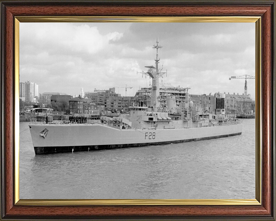 HMS Cleopatra F28 | Photo Print | Framed Print | Leander Class | Frigate | Royal Navy Hampshire Prints