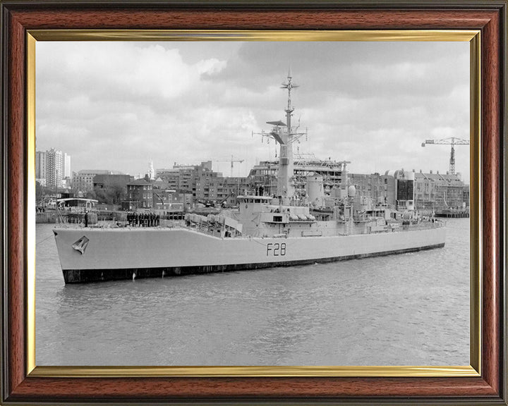 HMS Cleopatra F28 | Photo Print | Framed Print | Leander Class | Frigate | Royal Navy Hampshire Prints