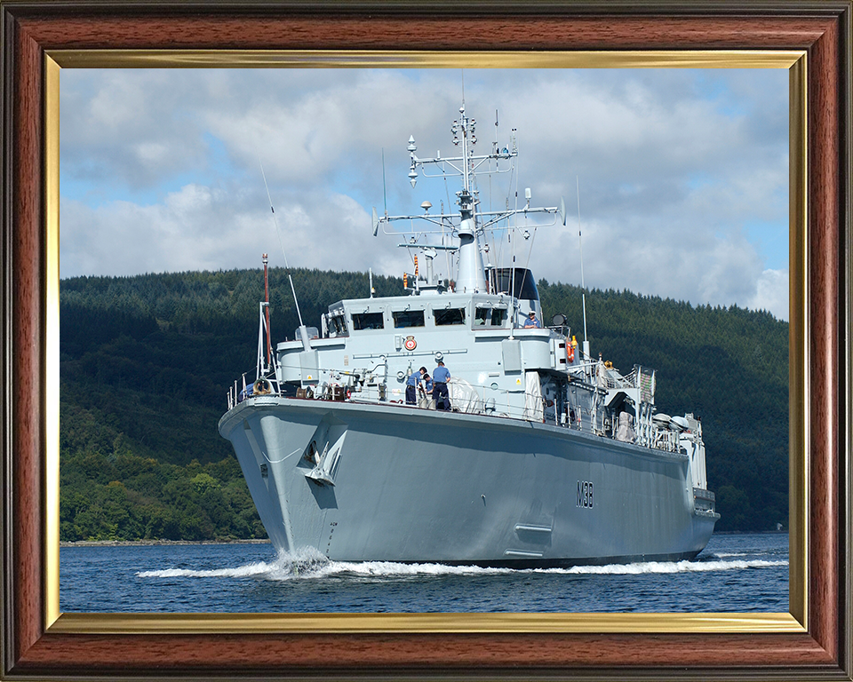 HMS Atherstone M38 Royal Navy Hunt class mine countermeasures vessel Photo Print or Framed Print - Hampshire Prints