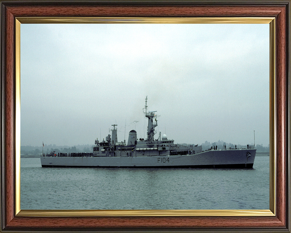 HMS Dido F104 | Photo Print | Framed Print | Leander Class | Frigate | Royal Navy Hampshire Prints