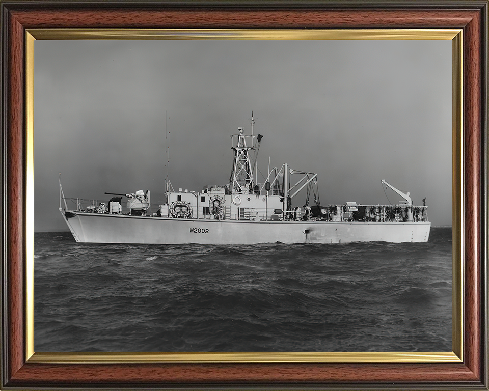 HMS Aveley M2002 Royal Navy Ley class minesweeper Photo Print or Framed Print - Hampshire Prints