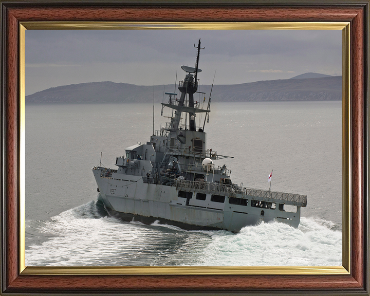 HMS Clyde P257 Royal Navy River class offshore patrol vessel Photo Print or Framed Print - Hampshire Prints