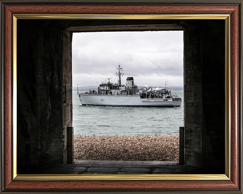 HMS Brocklesby M33 Royal Navy Hunt class Mine Counter Measures Vessel Photo Print or Framed Print - Hampshire Prints