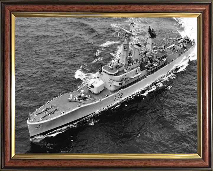 HMS Ariadne F72 | Photo Print | Framed Print | Leander Class | Frigate | Royal Navy Hampshire Prints