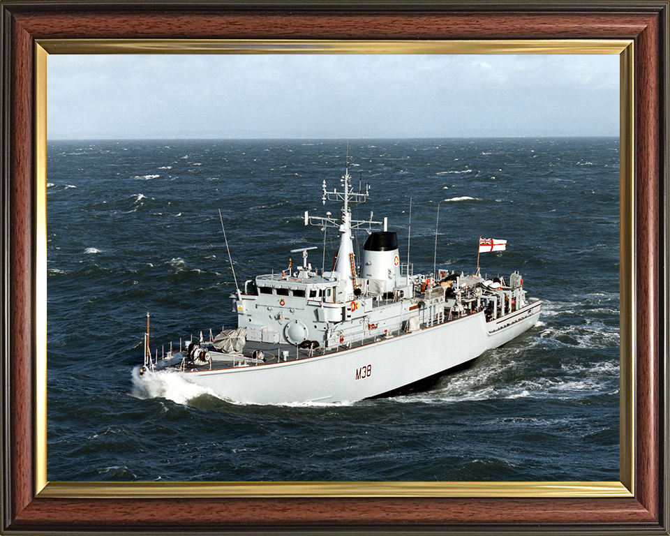 HMS Atherstone M38 Royal Navy Hunt class mine countermeasures vessel Photo Print or Framed Print - Hampshire Prints