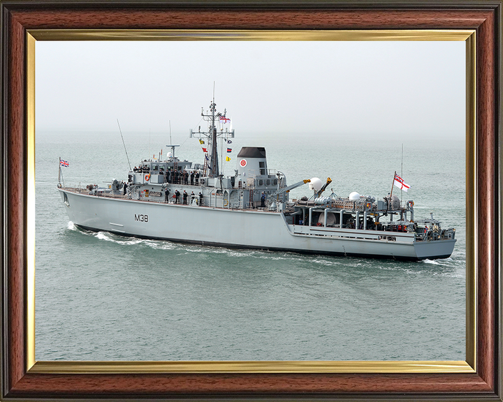 HMS Atherstone M38 Royal Navy Hunt class mine countermeasures vessel Photo Print or Framed Print - Hampshire Prints