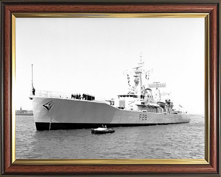 HMS Cleopatra F28 | Photo Print | Framed Print | Leander Class | Frigate | Royal Navy Hampshire Prints