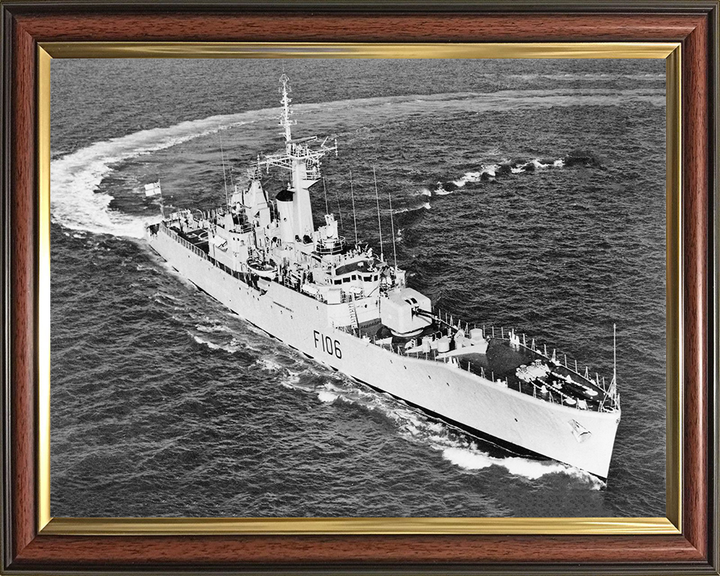 HMS Brighton F106 | Photo Print | Framed Print | Rothesay Class | Frigate | Royal Navy Hampshire Prints