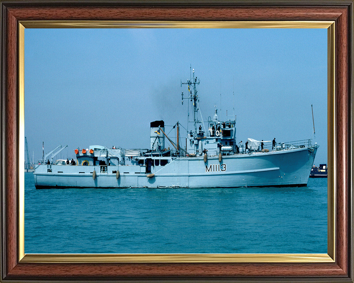 HMS Brereton M1113 Royal Navy Ton class minesweeper Photo Print or Framed Print - Hampshire Prints