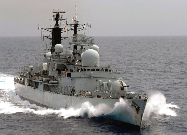 HMS Nottingham D91 | Photo Print | Framed Print | Poster | Type 42 | Destroyer | Royal Navy Hampshire Prints