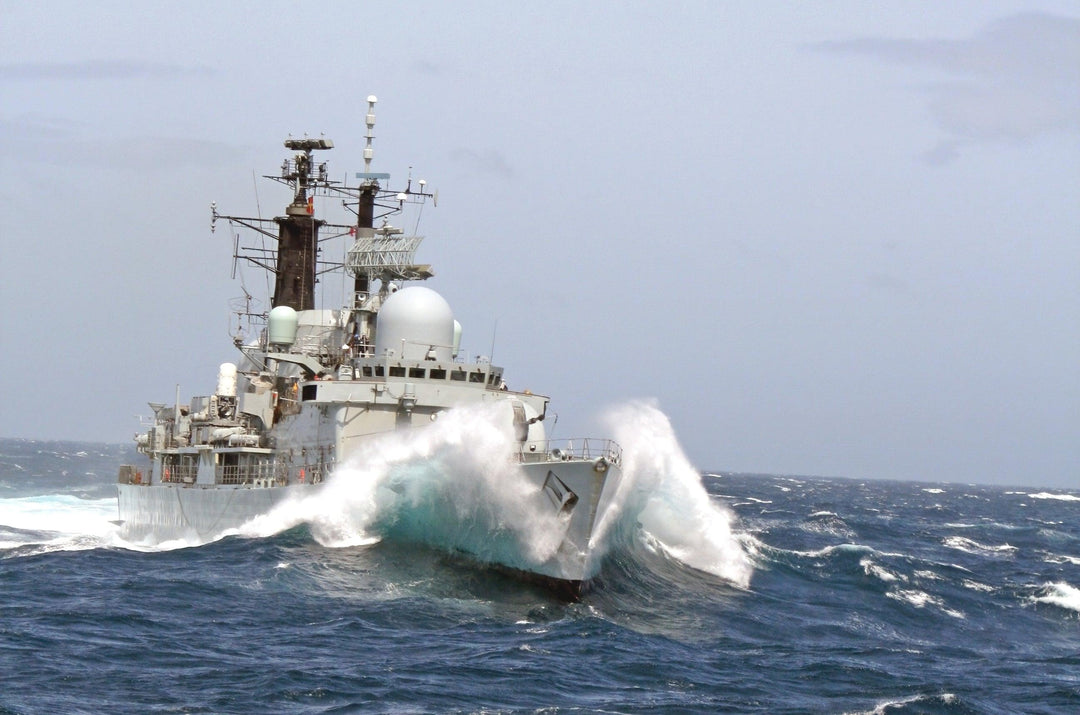 HMS Southampton D90 Royal Navy Type 42 destroyer Photo Print or Framed Print - Hampshire Prints