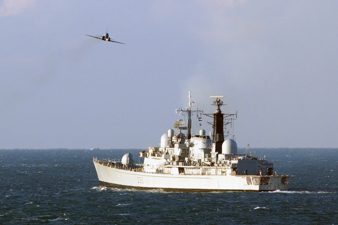 HMS Manchester D95 | Photo Print | Framed Print | Type 42 | Destroyer | Royal Navy Hampshire Prints