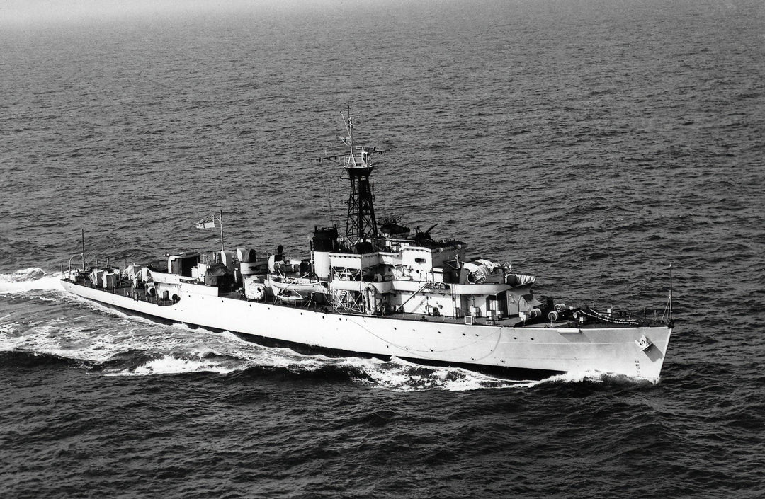 HMS St Austell Bay K634 | Photo Print | Framed Print | Bay Class | Frigate | Royal Navy Hampshire Prints